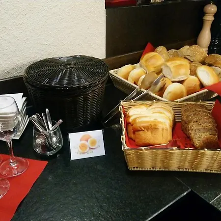 Ochsen Szálloda 3*